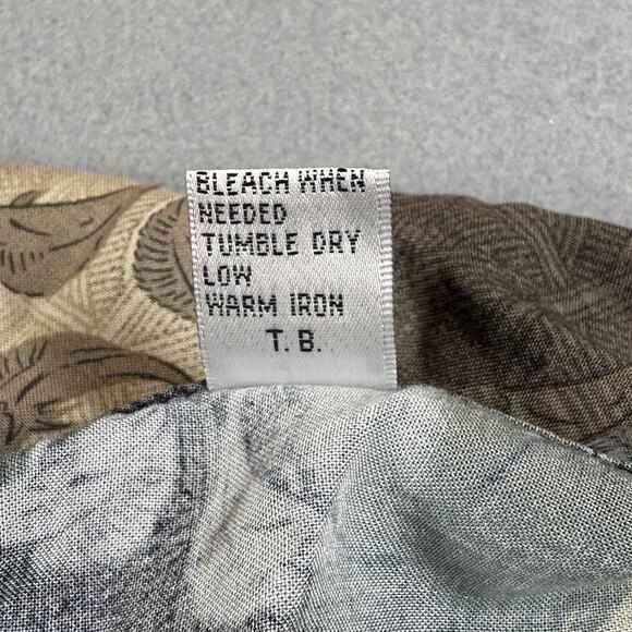 Pierre Cardin Shirt Mens XL Rayon Marlin Fish Print Button Up Vintage Style - Picture 8 of 10